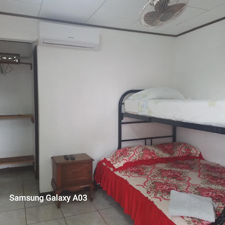 Cabinas Smith 2 Cahuita Dış mekan fotoğraf