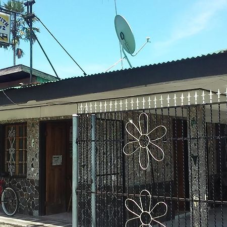 Cabinas Smith 2 Cahuita Dış mekan fotoğraf